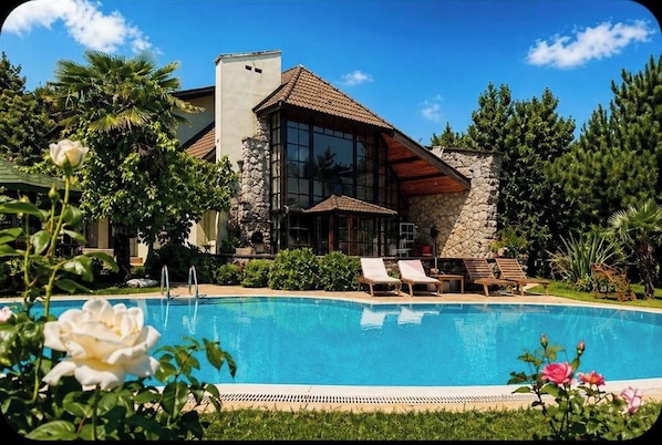 Piscine extérieure