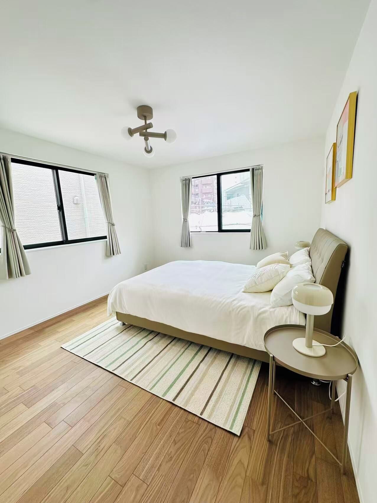 3 bedrooms, in-room safe, iron/ironing board, WiFi (free)
