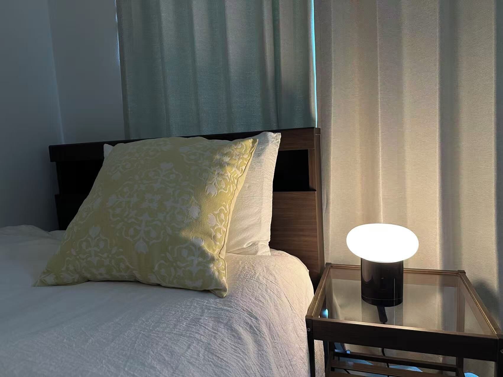 3 bedrooms, in-room safe, iron/ironing board, WiFi (free)