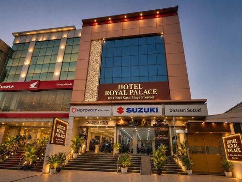 Hotel Kasa Stays Premier 