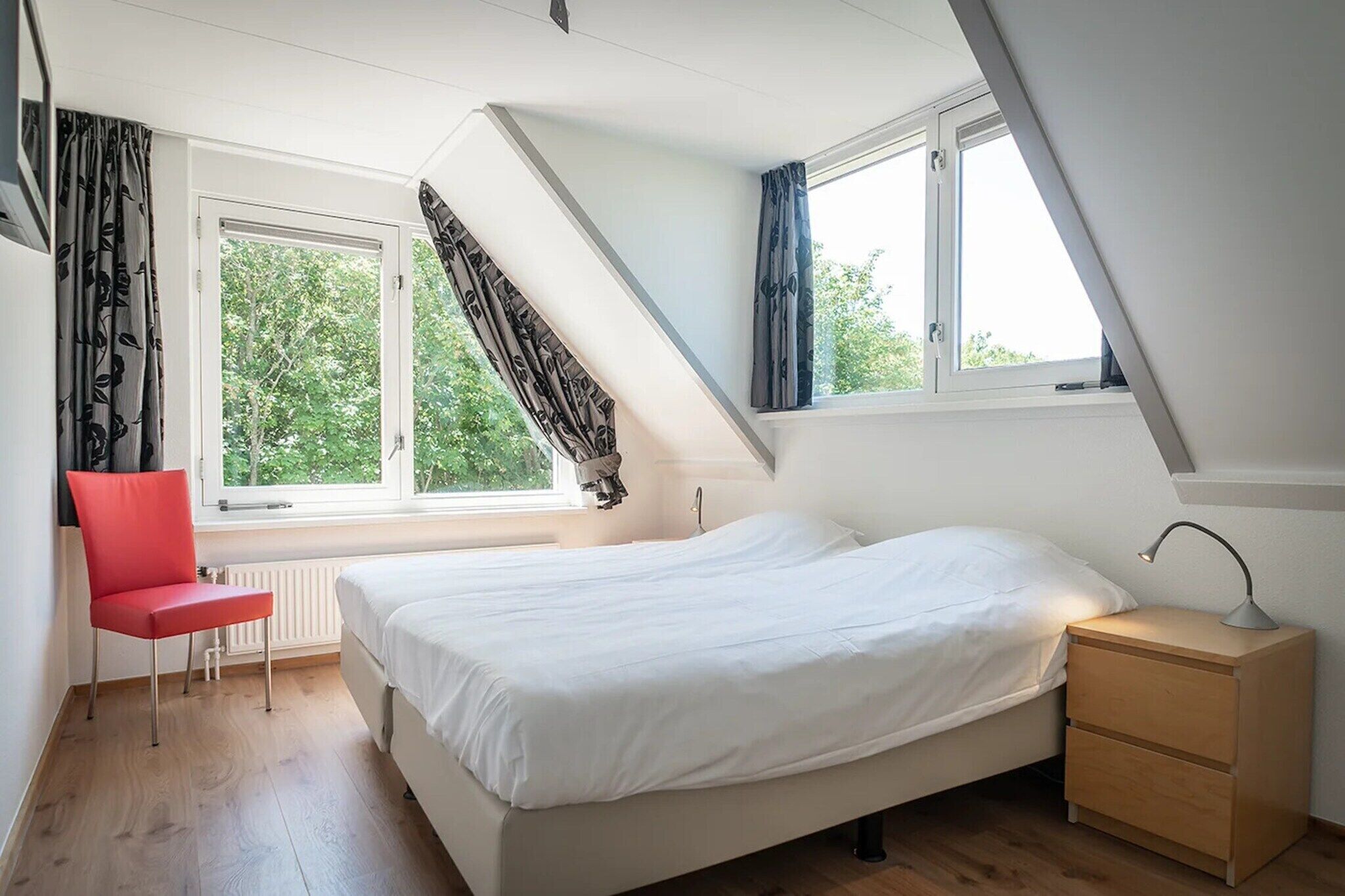 3 chambres, fer et planche à repasser, lit parapluie, Wi-Fi gratuit
