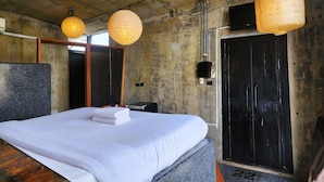 OX ROOM | Truy cập Internet không dây miễn phí, bộ trải giường 
