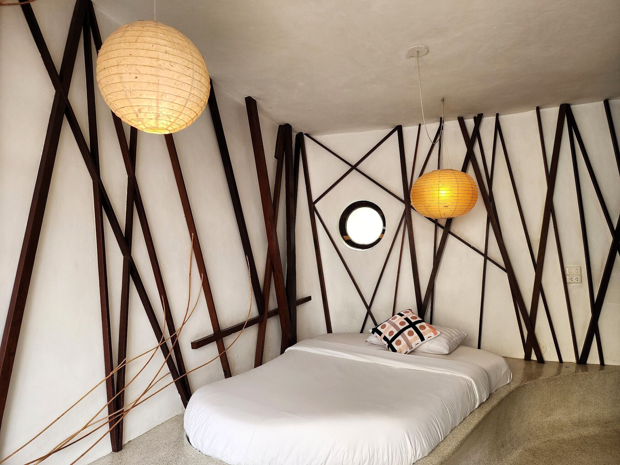 Deluxe Room, Canal View | Free WiFi, bed sheets