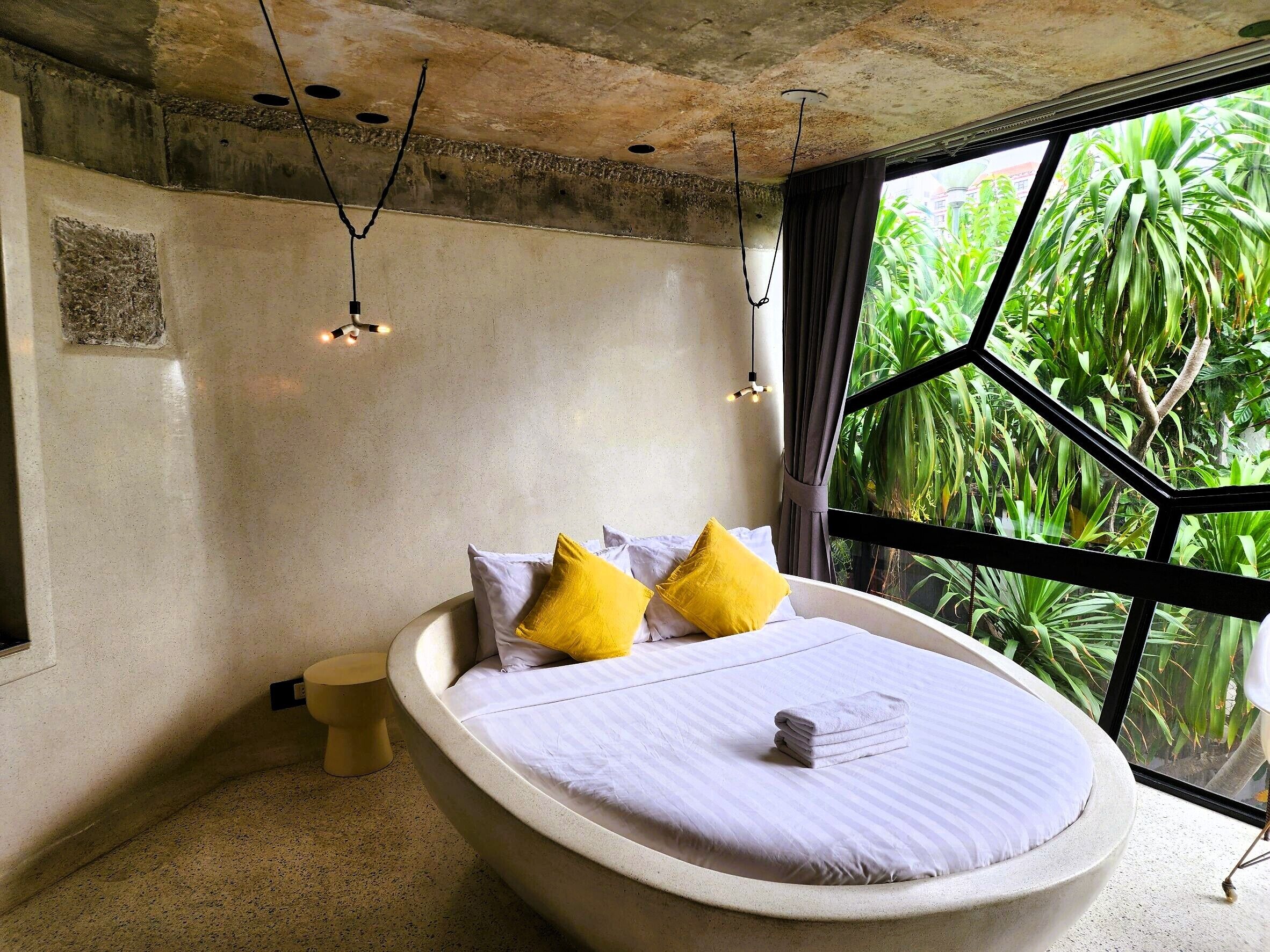 Deluxe Room, Bay View | Free WiFi, bed sheets