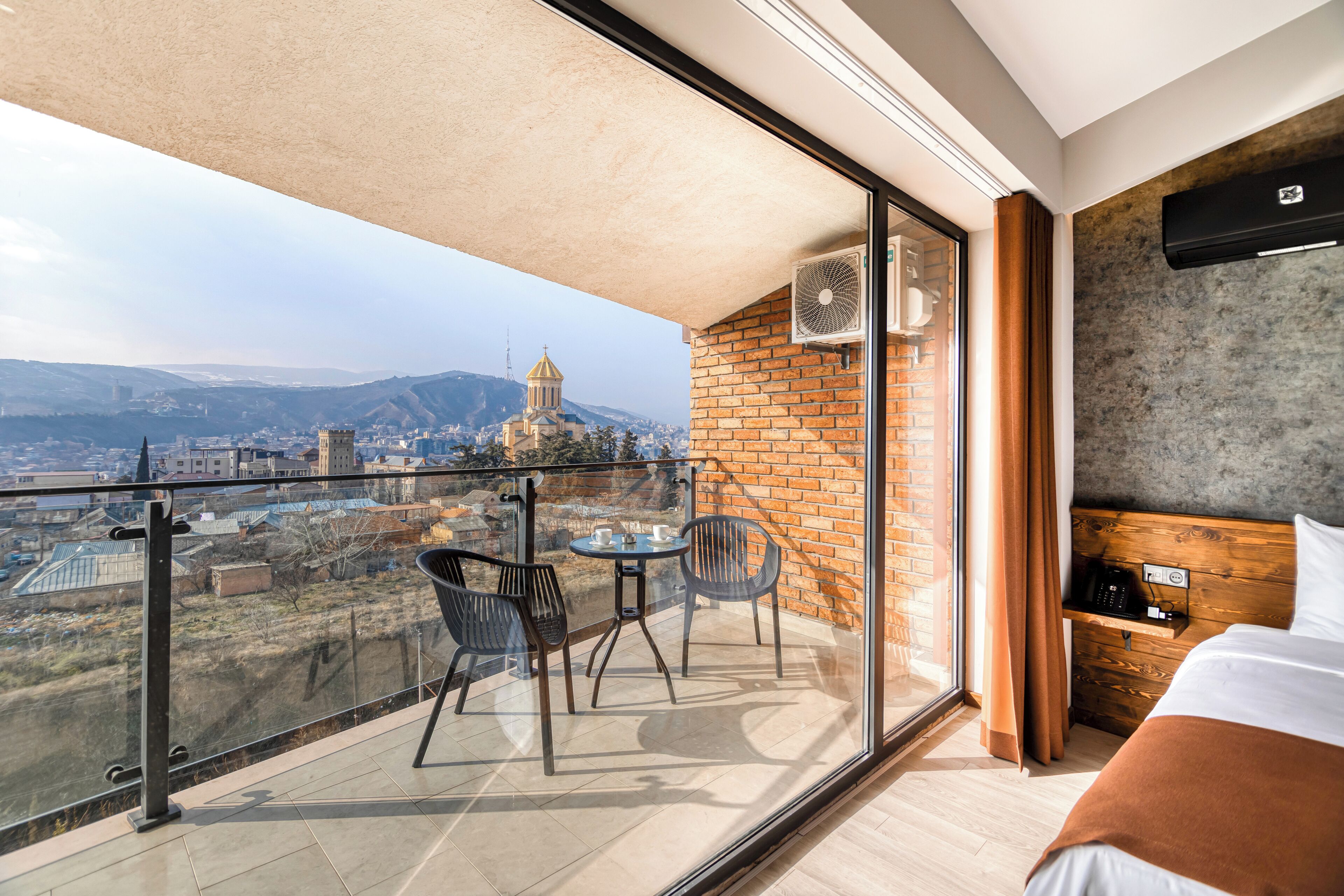 Coffres-forts dans les chambres, bureau