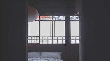 Desk, laptop workspace, free rollaway beds, free WiFi