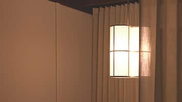 Luxury Suite, City View | In-room dining