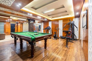 Deluxe Double Room | Games room - Hotel Golden Place 377 (Gurugram)