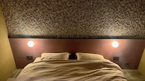 Escrivaninha, Wi-Fi de cortesia, roupa de cama