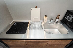 Private kitchen - A secluded house where you can forget the hustle a / Fukuoka City Fukuoka (Fukuoka City)