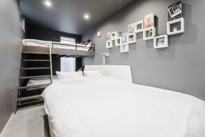 Room - A secluded house where you can forget the hustle a / Fukuoka City Fukuoka (Fukuoka City)