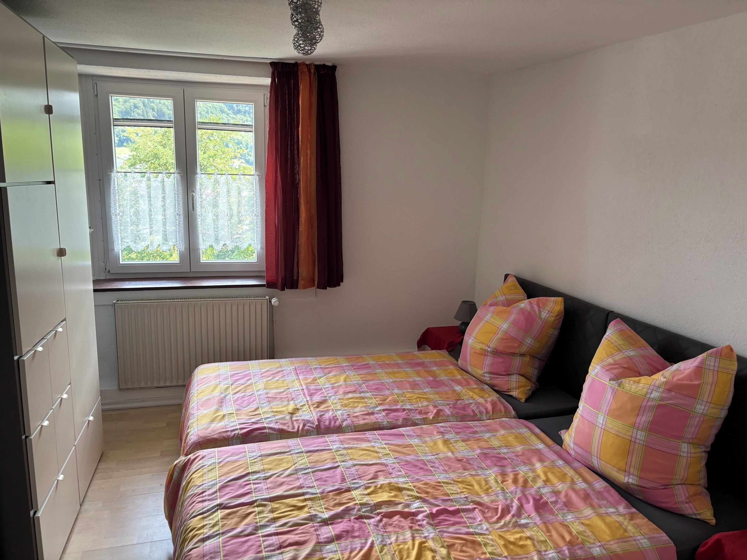 2 bedrooms, bed sheets