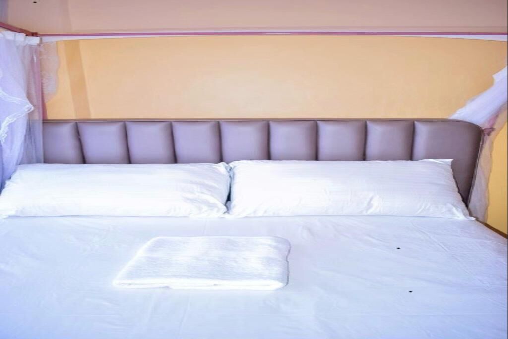1 slaapkamer, een strijkplank/strijkijzer, gratis wifi, beddengoed