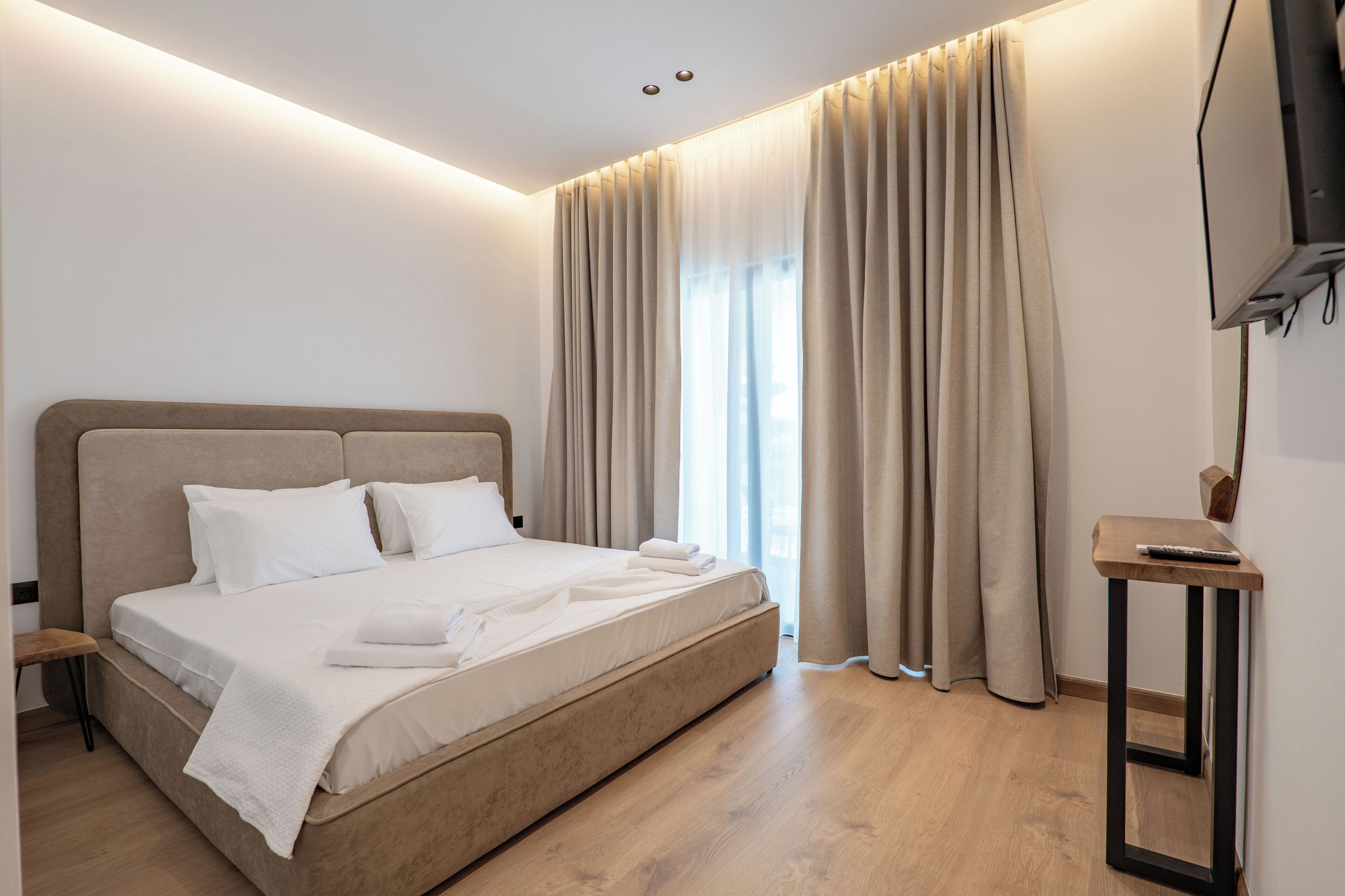 Classic Double Room, Balcony, Beach View | WiFi (free)