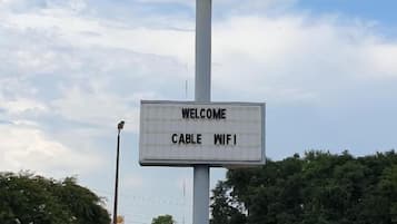 Tabla de planchar con plancha y wifi gratis