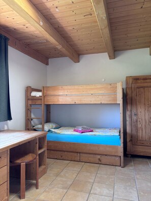 4 habitaciones y ropa de cama 