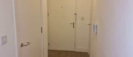 Apartment, 1 Bedroom, Accessible, Balcony | Interior