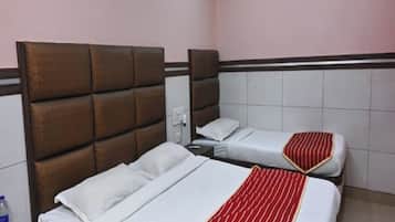 Quarto triplo luxo | Roupas de cama antialérgicas, camas extras/dobráveis (sobretaxa)
