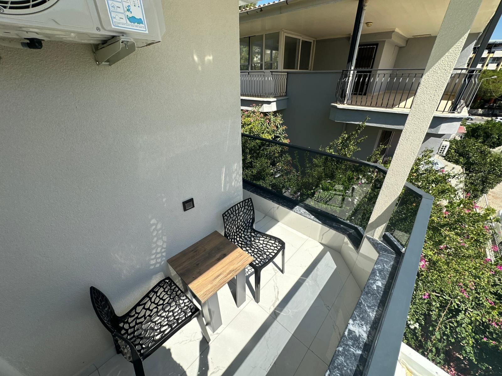 Basic-Apartment | Speisen im Freien