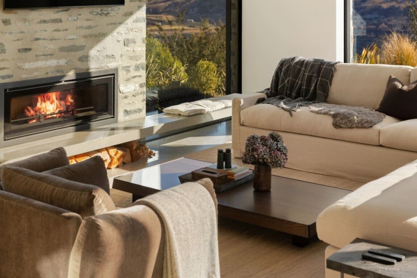 Noa By The Lake Queenstown By Majordomo | Grand Lakefront Retreat For 14 With Spa Pool, Pilates Studio & Private Gym - Arrowtown