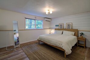 Room - Fabulous 4-bedroom house with AC 5 mins from charming Woodstock (Kingston)