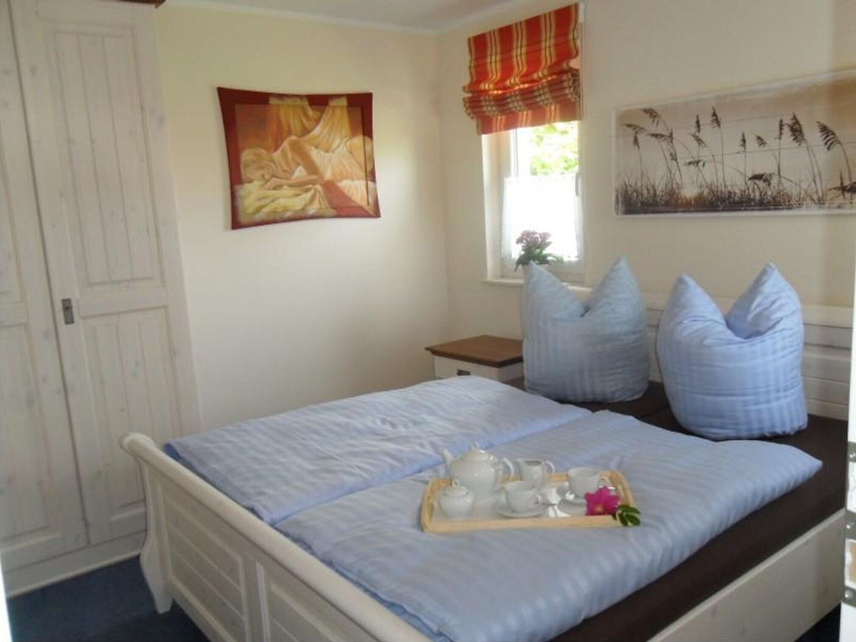 House | 3 bedrooms, individually furnished