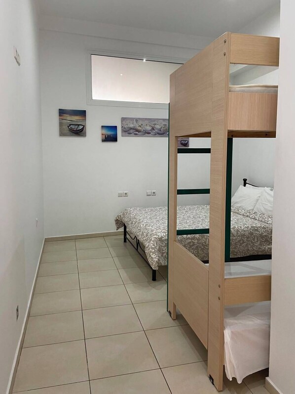 Room - Corinth Beach Apartment (Korinthos)