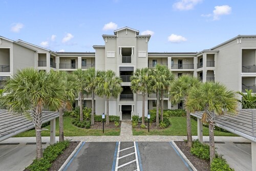 New To Market- All New Furnishings- Lakewood National Golf Condo with Resort Amenities