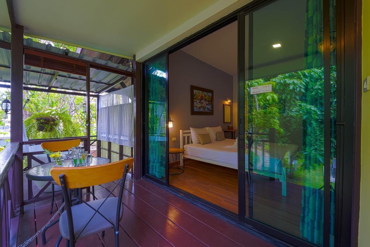ซูพีเรียวิลล่า, วิวสวน | ผ้าม่านกันแสง, เตารีด/โต๊ะรีดผ้า, Wi-Fi ฟรี