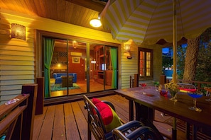 Tempat makan outdoor
