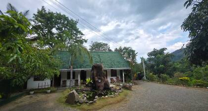 HILL SIDE RESORT - Ella