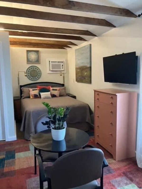 House | 1 bedroom, high-speed internet - Cozy Lafayette Apartment Free Parking Kitchen Family Friendly (Lafayette)