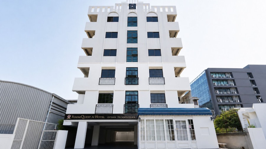 RQ Opsian Ratchada Service Apartments