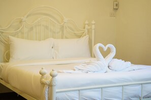Free WiFi - RoomQuest Ratchada AI Hotel Opsian Technologies (Krung Thep Maha Nakhon)