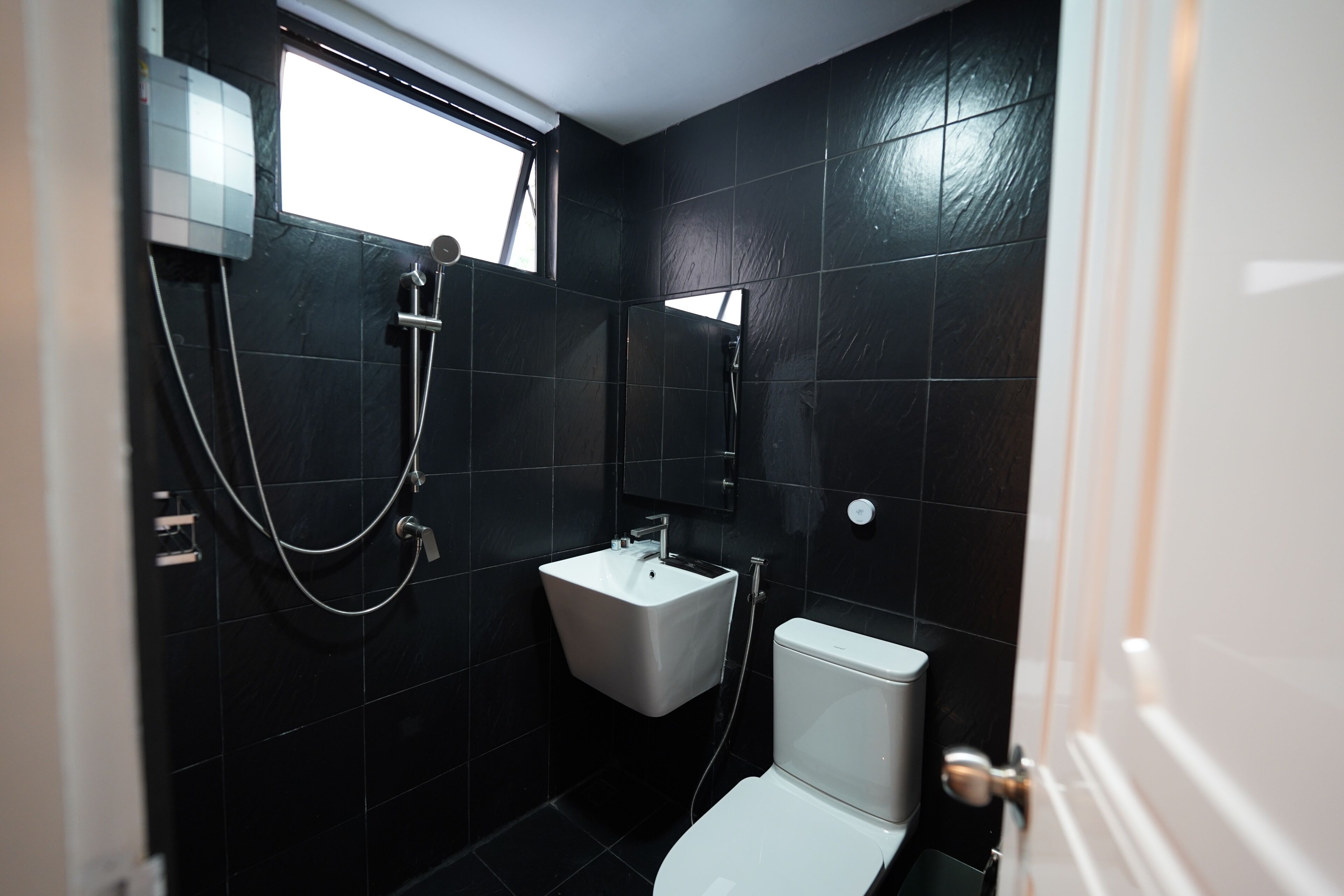 Standard Double Room, Balcony | Bathroom
