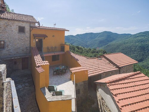 Stunning private villa for 4 guests with WIFI and terrace