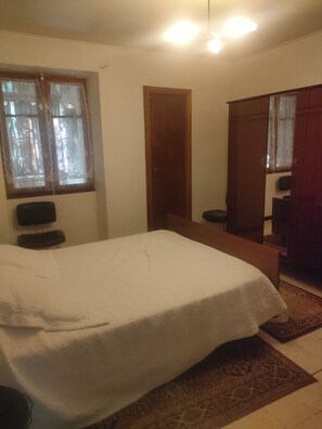 Room - Vrbo Property (Cazilhac)