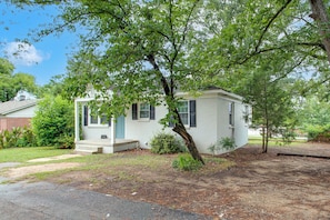 Interior - 3 Mi to Dtwn Columbia! Charming Home w/ Yard (Columbia)