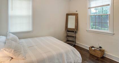 3 Mi to Dtwn Columbia! Charming Home w/ Yard