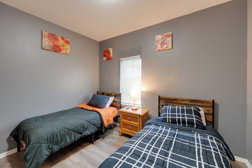 Fenced Yard! Spacious Home, 4 Mi to Dtwn Milwaukee