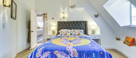 House (6 Bedrooms) | Interior