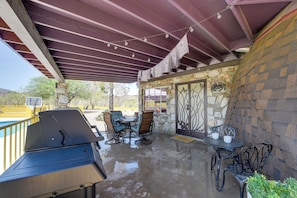 House (6 Bedrooms) | Interior - Experience Staying in Geodome, Pool, Hot Tub, BBQ (Tucson)