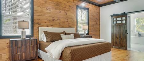 House (4 Bedrooms) | Interior