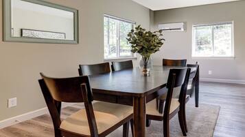 Casa (2 Bedrooms) | Interior