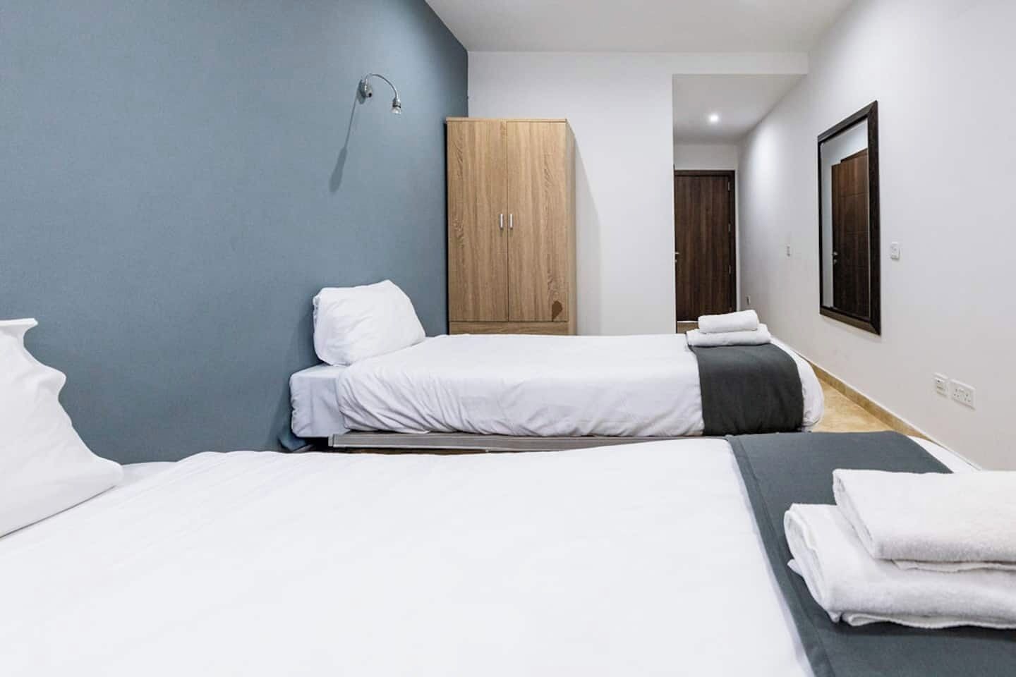2 bedrooms, iron/ironing board, travel cot, free WiFi