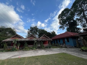 Exterior - Phonyeng Guest House (Kong Lor)