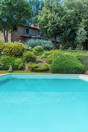 Piscina a l'aire lliure 