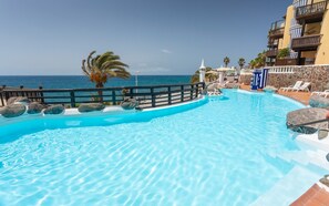 Unclassified image, 2 of 28, button - Apartment in Bahia Feliz by Playa del Aguila (San Bartolomé de Tirajana)