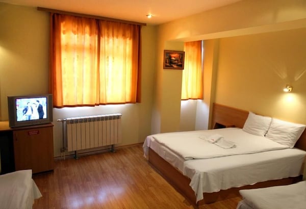 Hotel Mehdjarel - Shumen