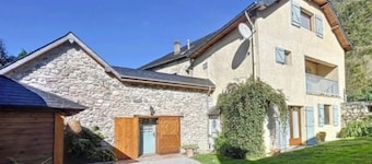 Mountain home, perfect for families